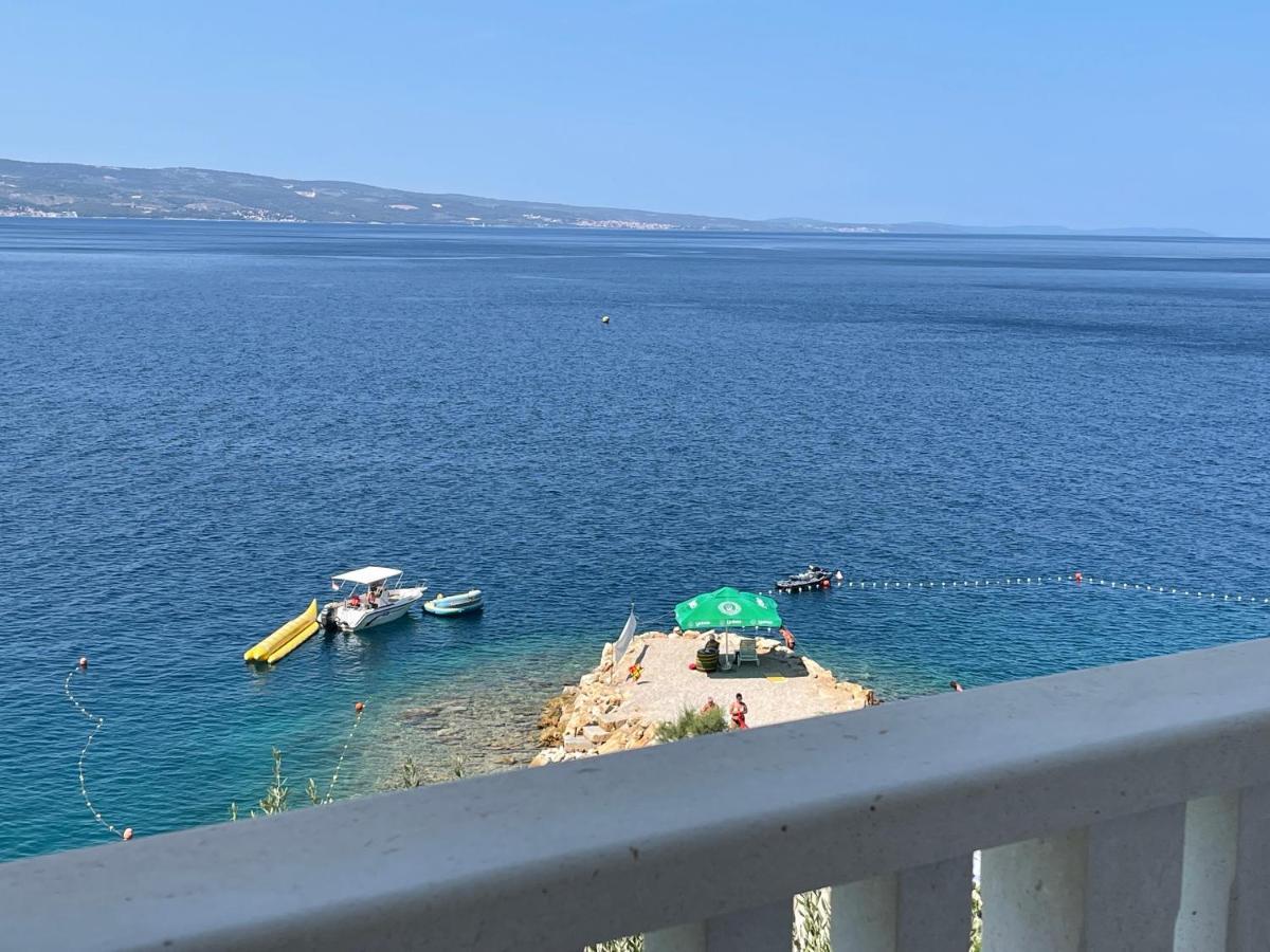 Apartments Lozina On The Beach Omiš Buitenkant foto